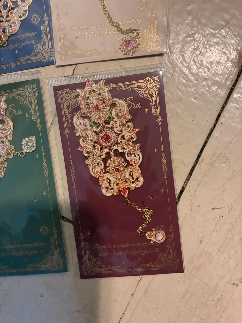 One Vintage Bookmark, Hollow Metal Baroque Design, Golden Bookmarks, Beautiful